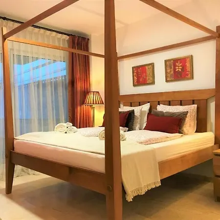 Bermuda 7 Tatil Evi Estepona